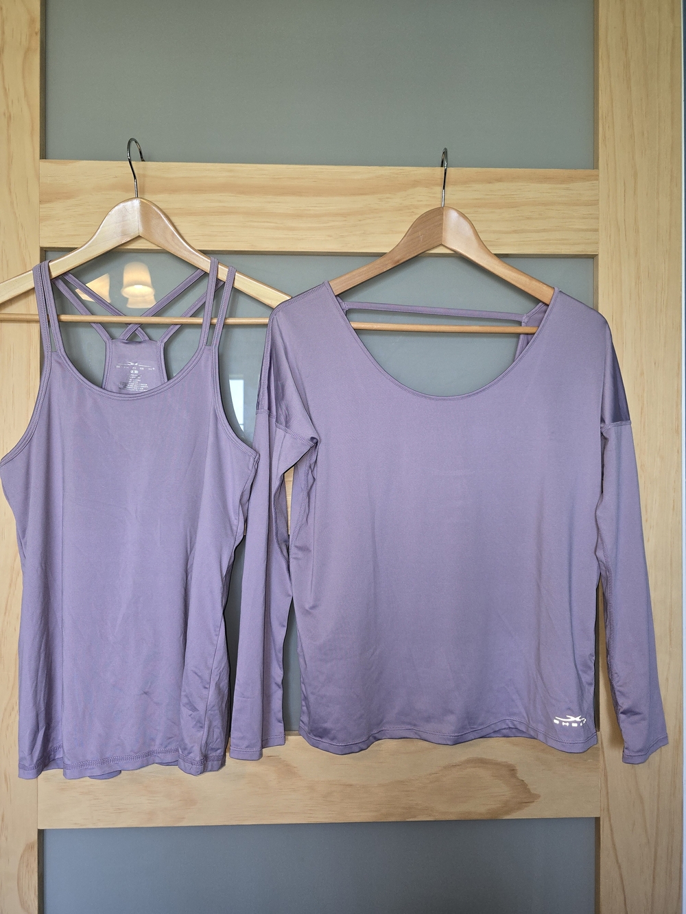 Women's Lavender Long Sleeve Scoop Top & Strappy Tank Set~ LOT OF 2